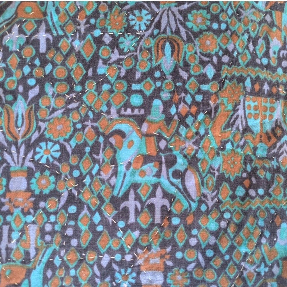 Vintage MCM 60s Large Colorful Handmade Patchwork Quilt Medieval Novelty Reverse - Picture 4 of 8
